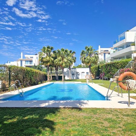 Luxury Ground Floor Apt - 300 M To Cabopino Golf Marbella Exterior foto