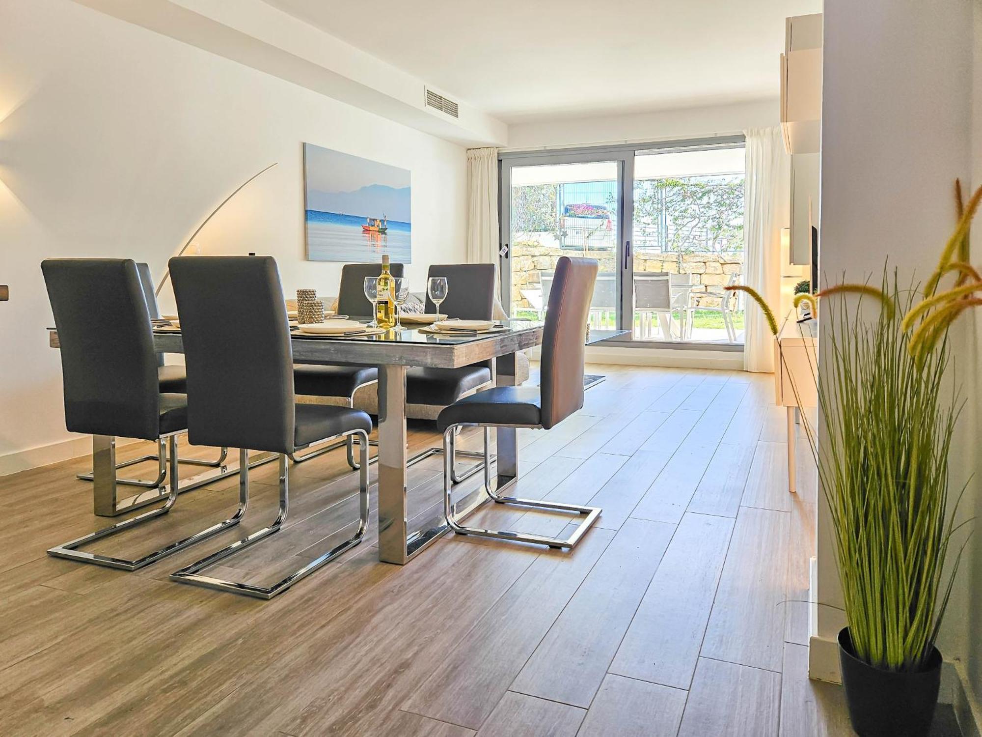 Luxury Ground Floor Apt - 300 M To Cabopino Golf Marbella Exterior foto