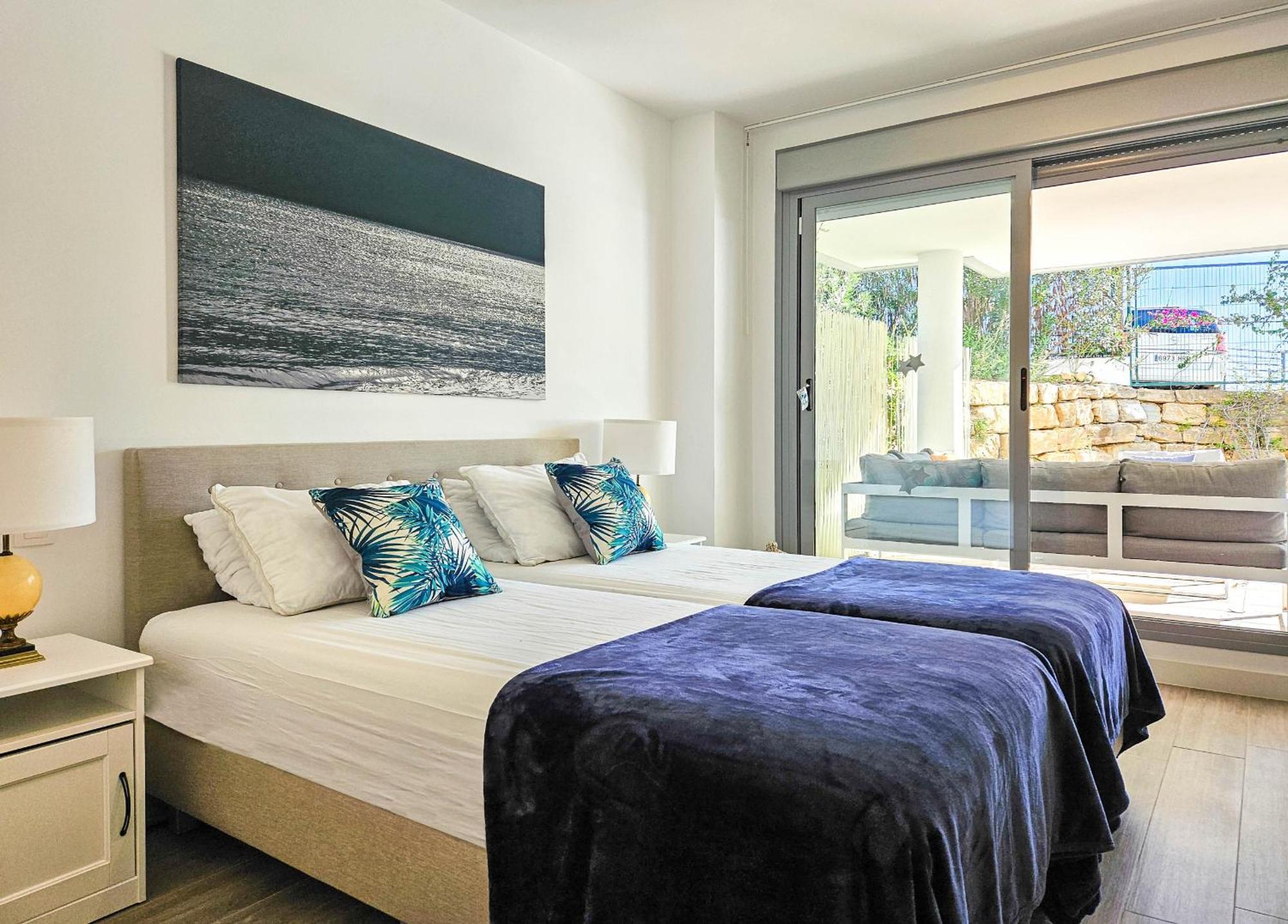 Luxury Ground Floor Apt - 300 M To Cabopino Golf Marbella Exterior foto