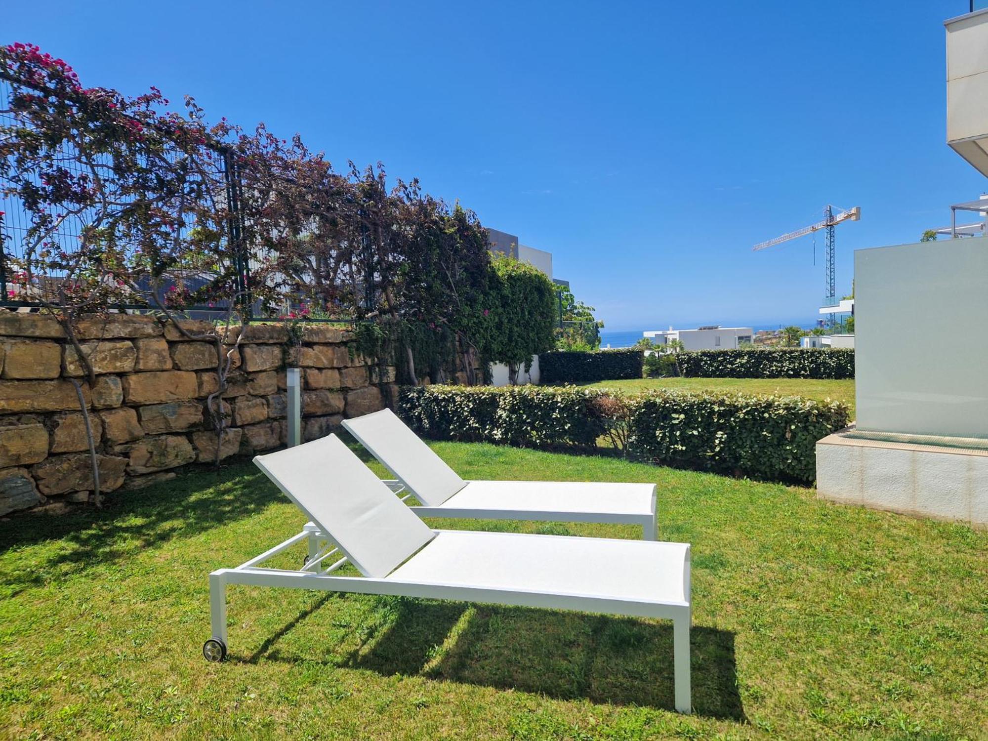 Luxury Ground Floor Apt - 300 M To Cabopino Golf Marbella Exterior foto