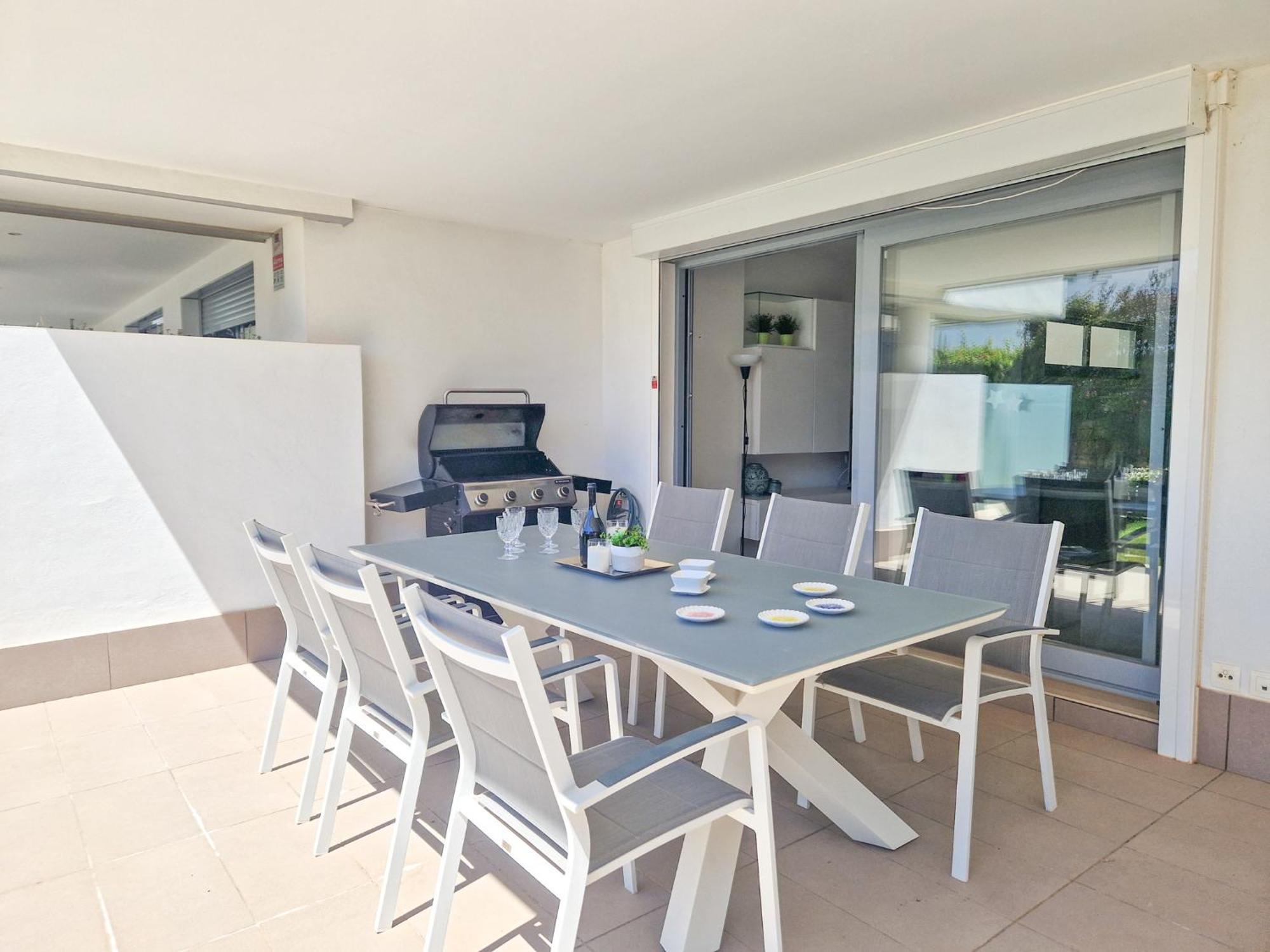 Luxury Ground Floor Apt - 300 M To Cabopino Golf Marbella Exterior foto