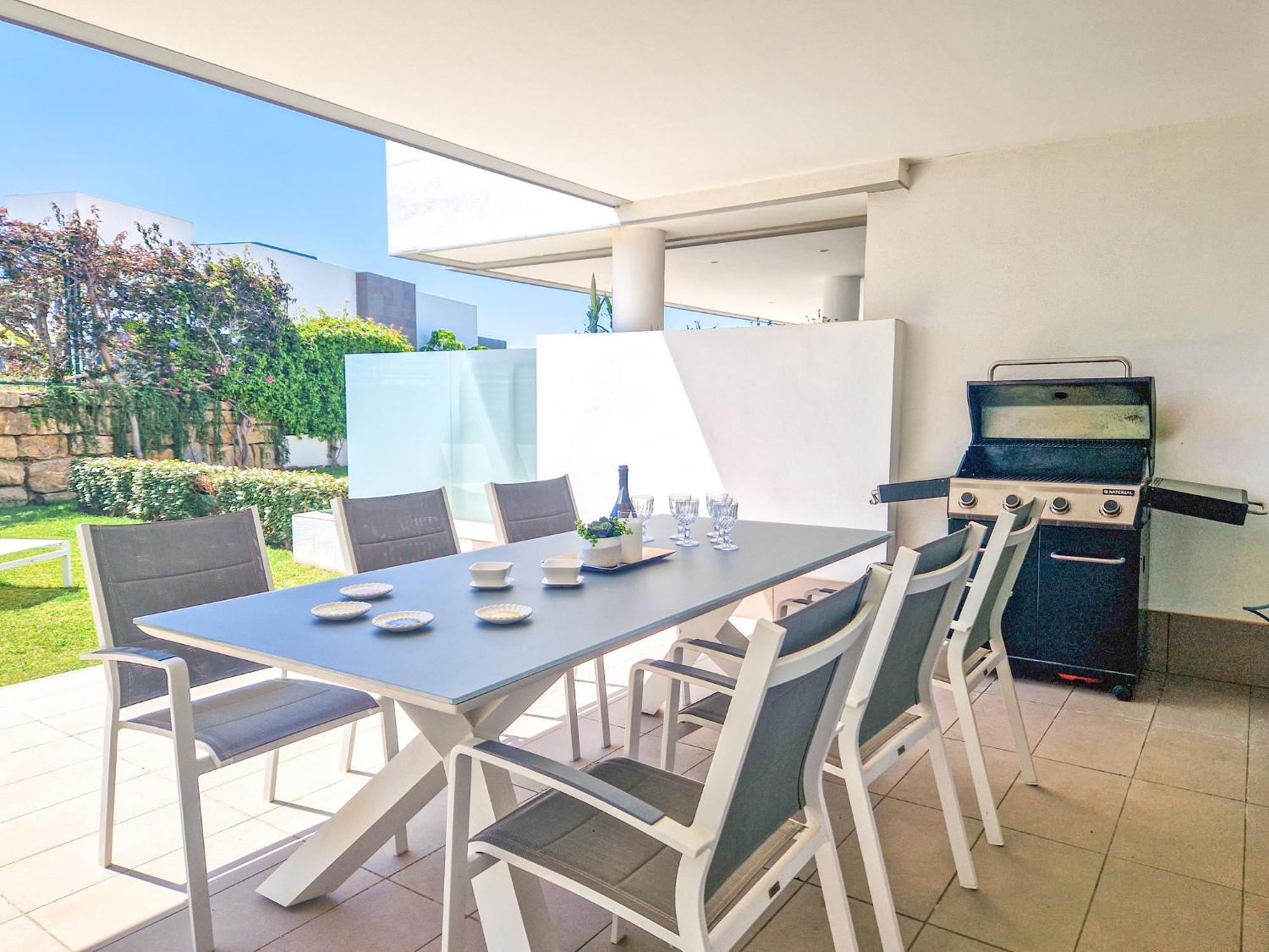 Luxury Ground Floor Apt - 300 M To Cabopino Golf Marbella Exterior foto